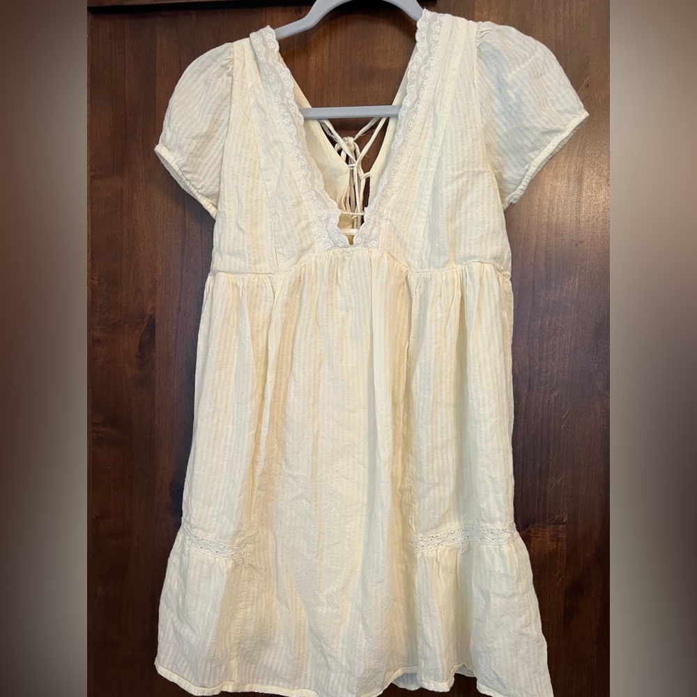 Urban Outfitters super cute pale yellow dress